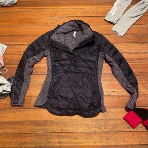 LULULEMON down for a run pullover puffer black